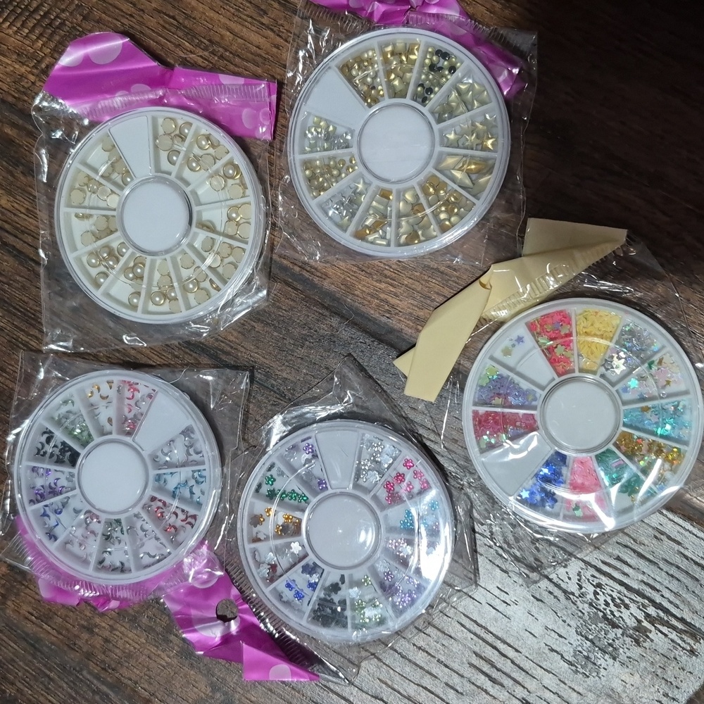 Assorted Nail Art Rhinestone Wheels